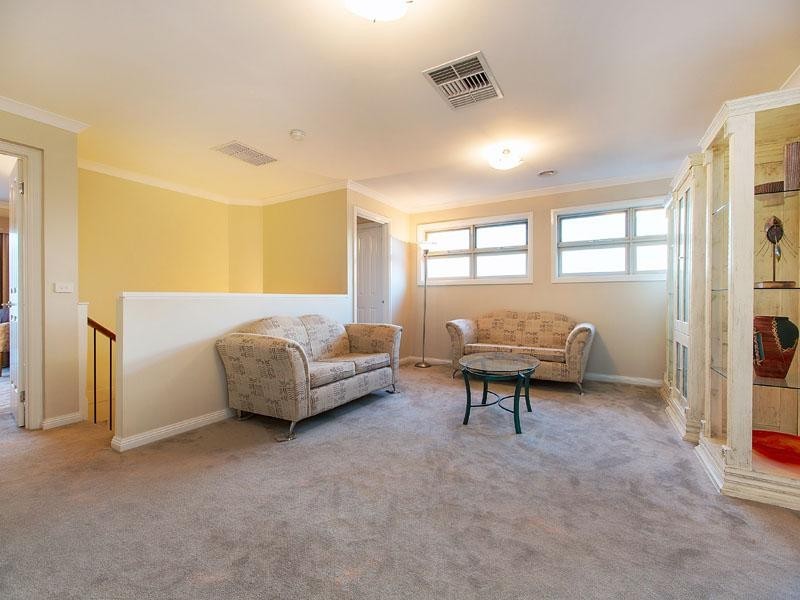 23 Jolimont Place, Dingley Village VIC 3172