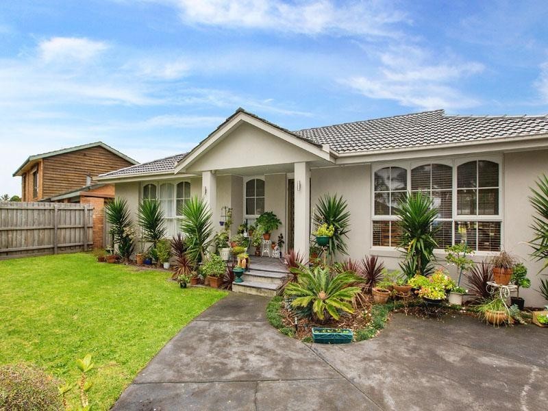 18 Pankina Court, Dingley Village VIC 3172