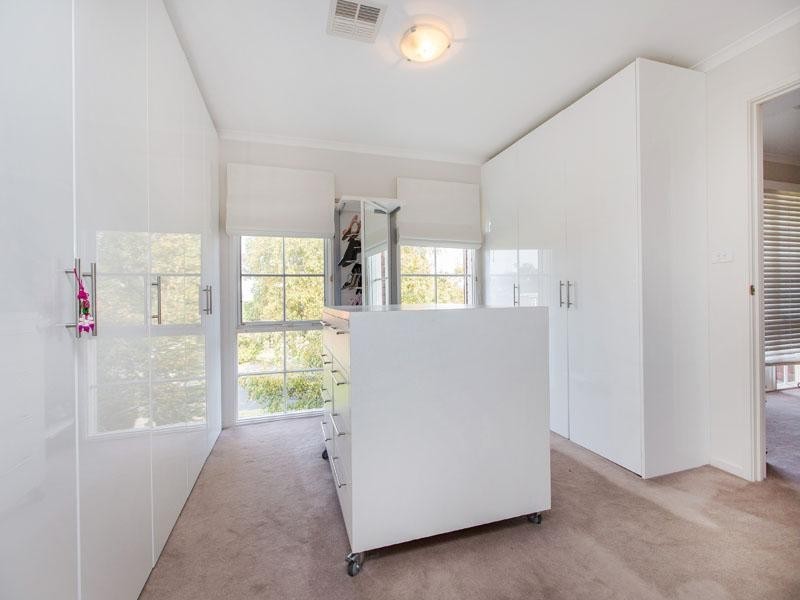 58 Golfwood Close, Dingley Village VIC 3172