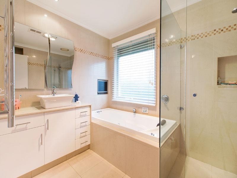 58 Golfwood Close, Dingley Village VIC 3172