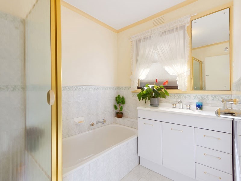 38 Village Drive, Dingley Village VIC 3172