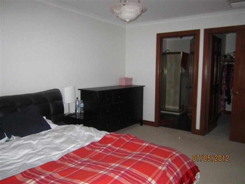 13 Golflinks Crescent, Dingley Village VIC 3172