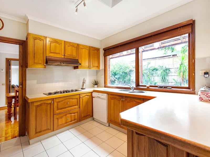 15 Mussert Avenue, Dingley Village VIC 3172