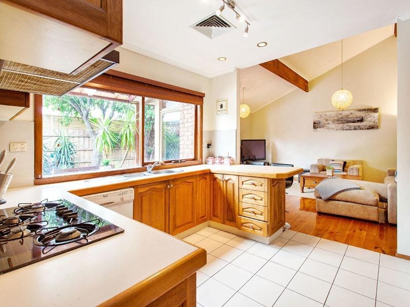 15 Mussert Avenue, Dingley Village VIC 3172