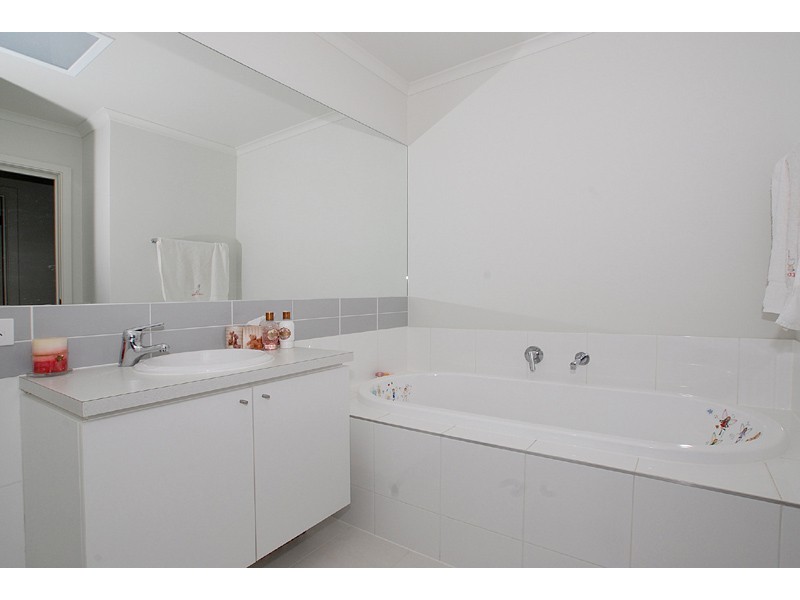 45 St  Andrews Drive, Heatherton VIC 3202