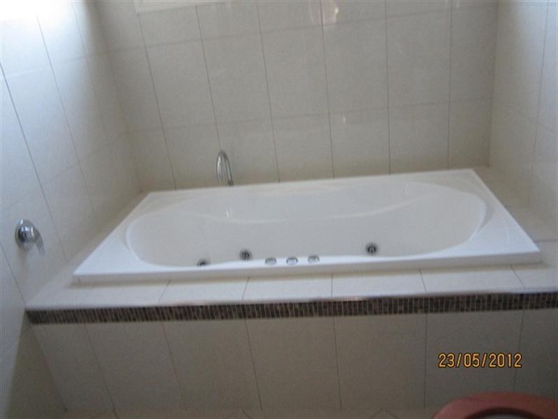 372 Warrigal Road, Cheltenham VIC 3192