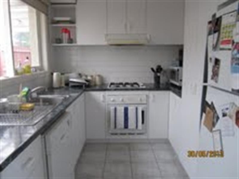 2/7 Pauline Avenue, Dingley Village VIC 3172