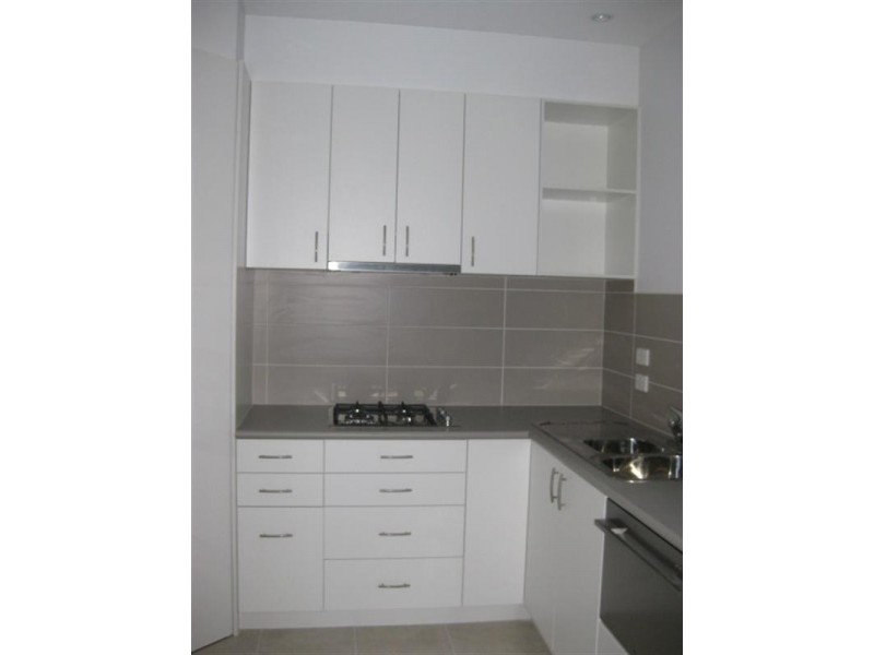 2/279 Charman Road, Cheltenham VIC 3192