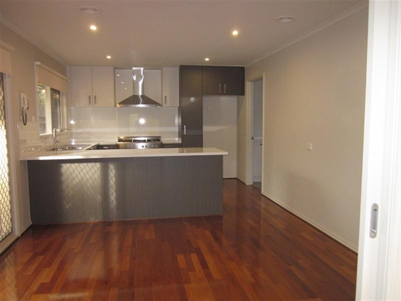 36 Tintern Mews, Cheltenham VIC 3192