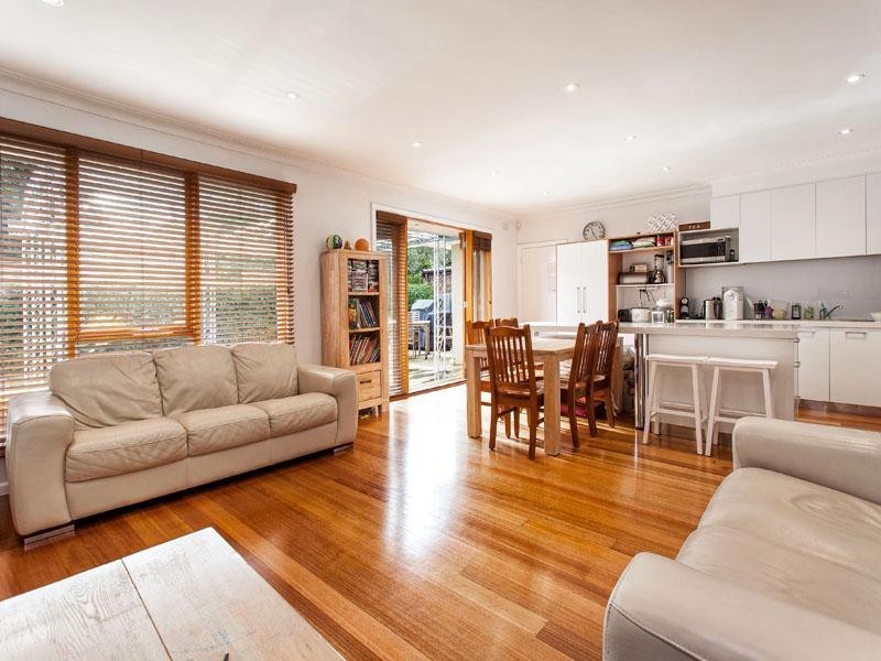 11 Jennifer Street, Cheltenham VIC 3192