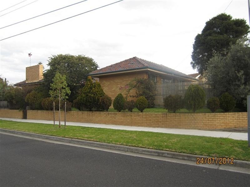 6 Crocus Court, Cheltenham VIC 3192