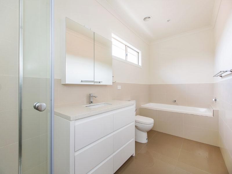 8A Sinclair Street, Cheltenham VIC 3192