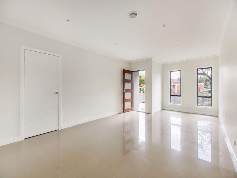 8A Sinclair Street, Cheltenham VIC 3192