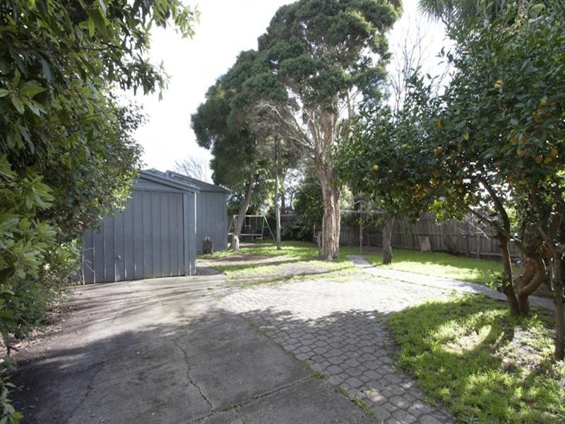4 Nirringa Avenue, Aspendale VIC 3195
