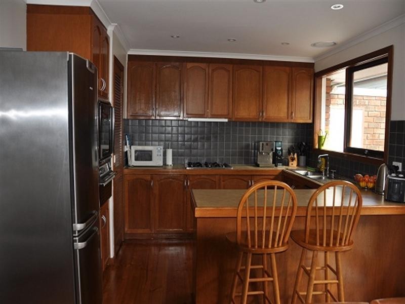 2/13 Silver Street, Cheltenham VIC 3192