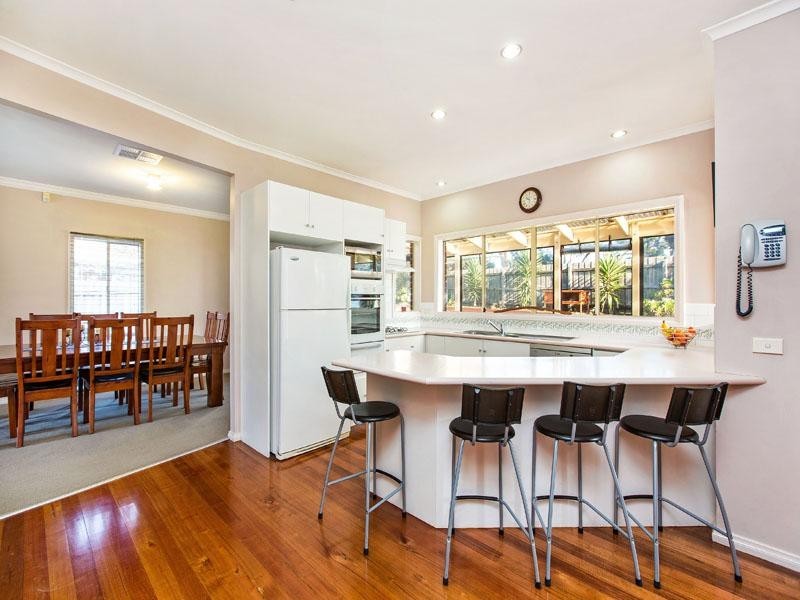 12 Blythe Court, Dingley Village VIC 3172