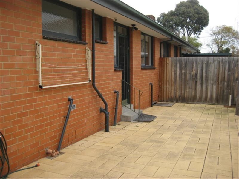 2/6-8 Amiens Street, Hampton VIC 3188