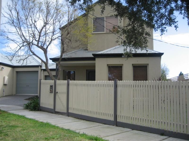 17B Edward Street, Cheltenham VIC 3192