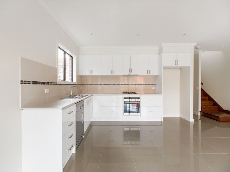 8A Sinclair Street, Cheltenham VIC 3192