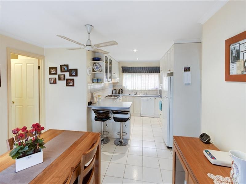 2/3 Nursery Court, Dingley Village VIC 3172