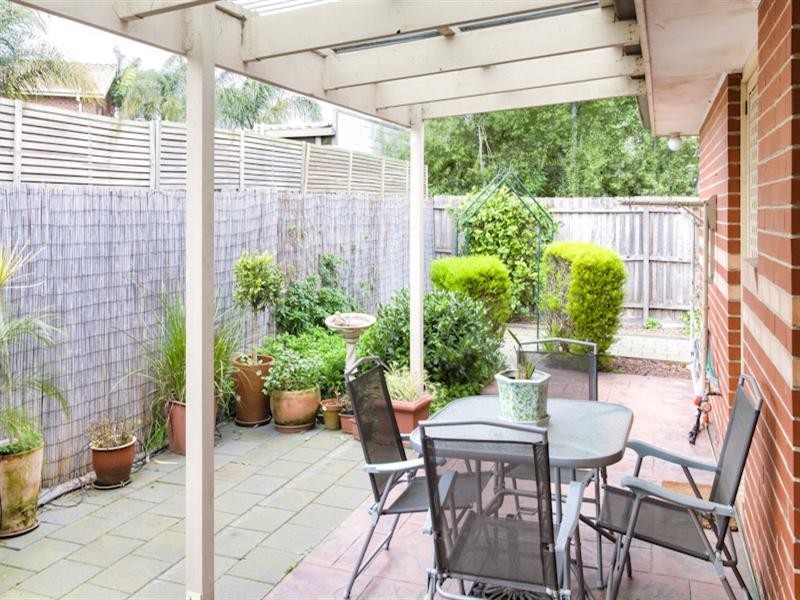 2/3 Nursery Court, Dingley Village VIC 3172