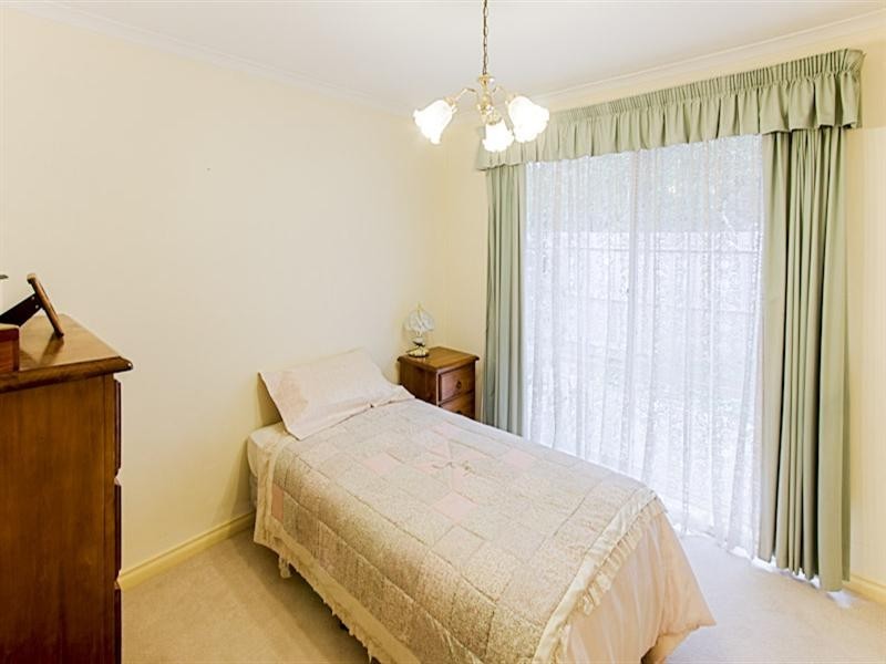 2/3 Nursery Court, Dingley Village VIC 3172