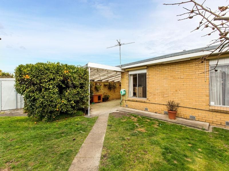 28 Rosewarne Avenue, Cheltenham VIC 3192