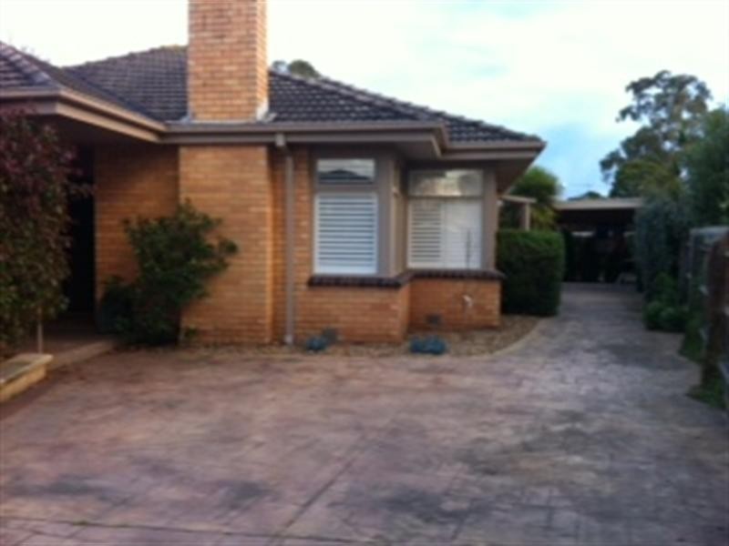 30 Friendship Square, Cheltenham VIC 3192