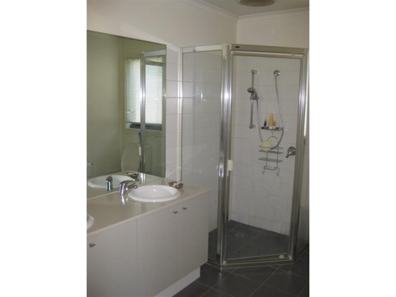 22 Muirfield Close, Heatherton VIC 3202