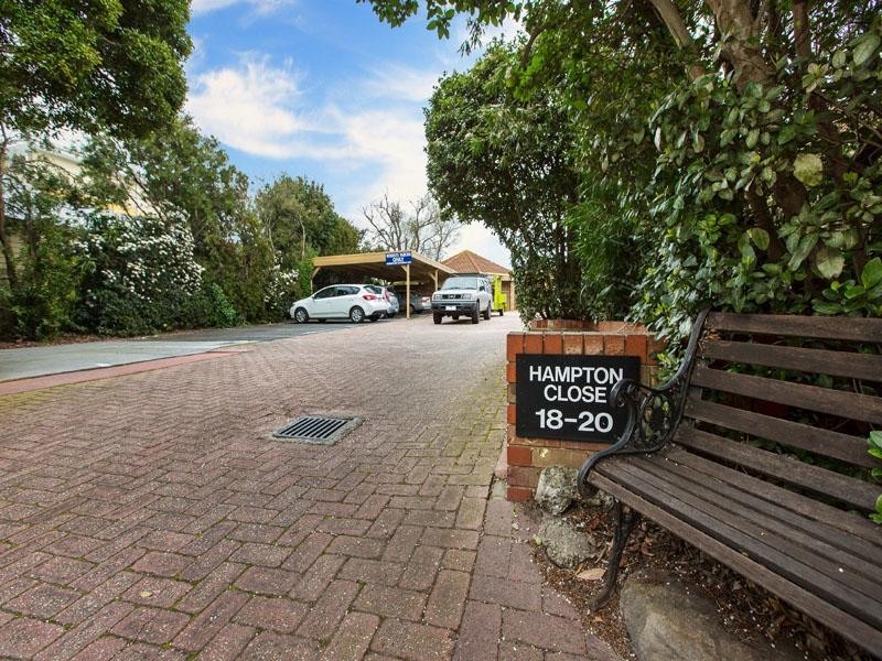 10/18-20 Fewster Road, Hampton VIC 3188