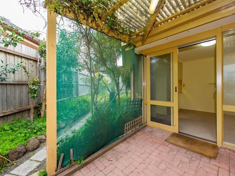 10/18-20 Fewster Road, Hampton VIC 3188