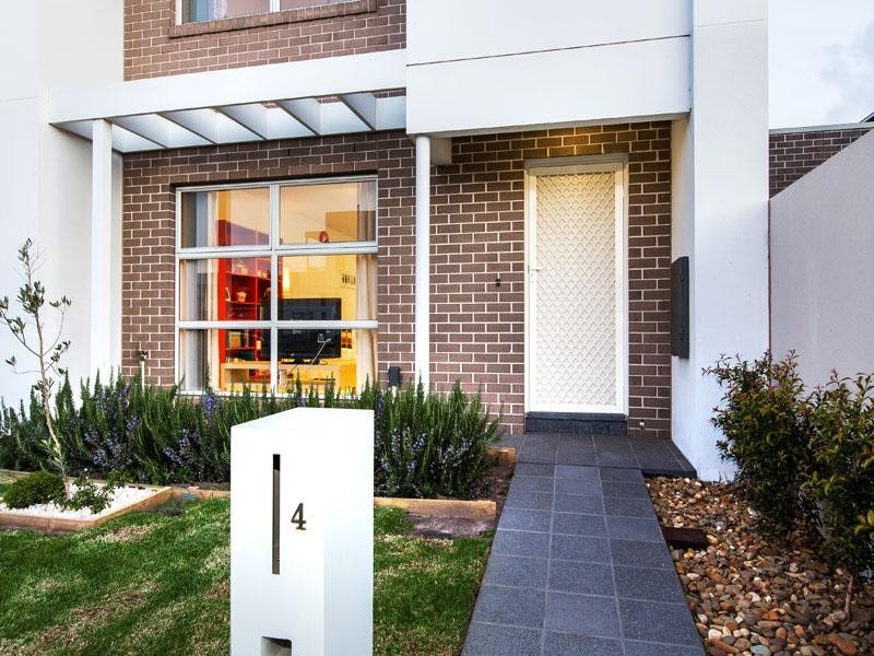 4 Jubilee Boulevard, Waterways VIC 3195