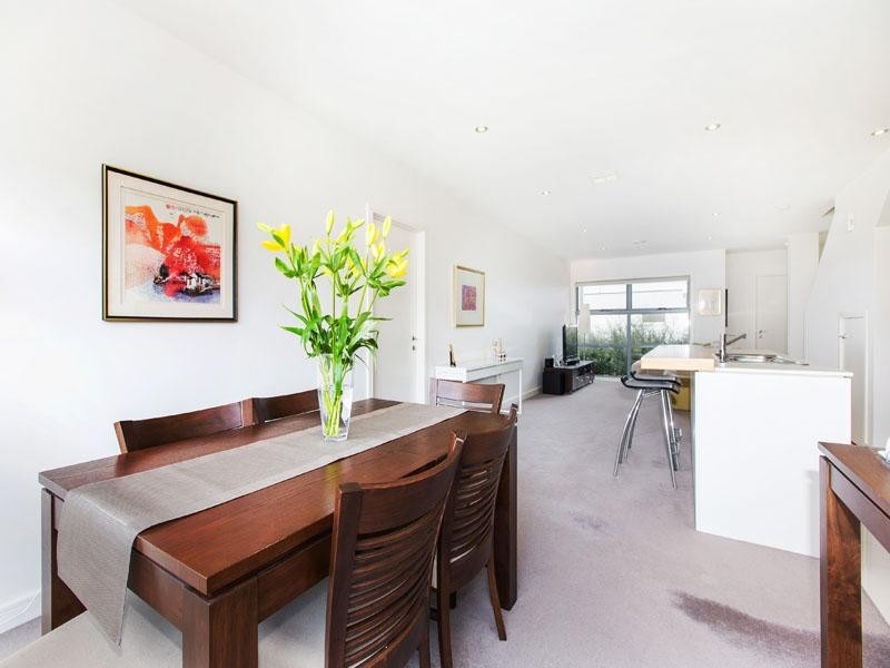 46 Dresden Drive, Waterways VIC 3195