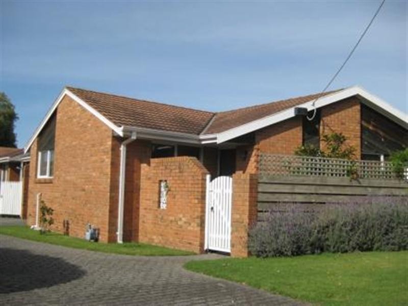 1/8 Baringhup Street, Cheltenham VIC 3192