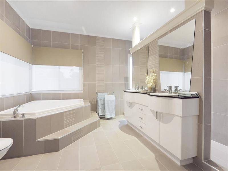 23 Island Point Avenue, Waterways VIC 3195