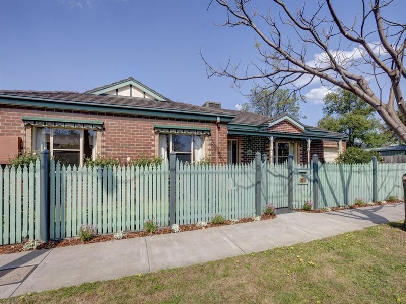 18B Argus Street, Cheltenham VIC 3192