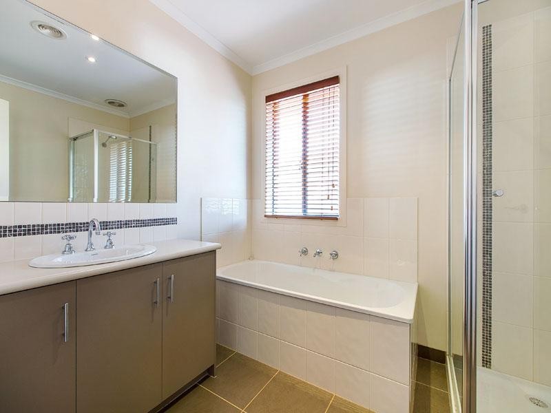 1/51 Marriott Drive, Keysborough VIC 3173