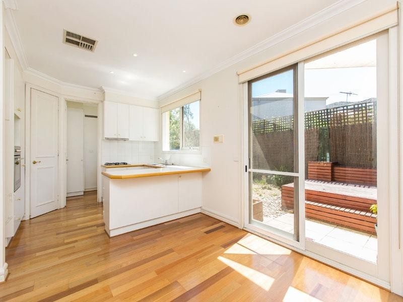 13 Martens Place, Dingley Village VIC 3172