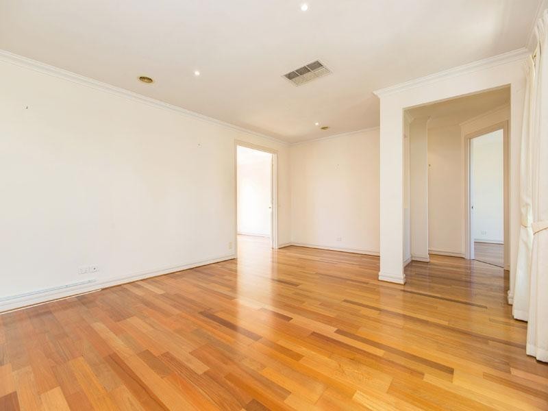 13 Martens Place, Dingley Village VIC 3172