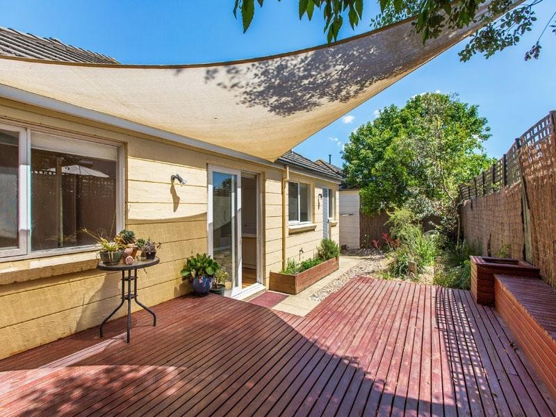 13 Martens Place, Dingley Village VIC 3172