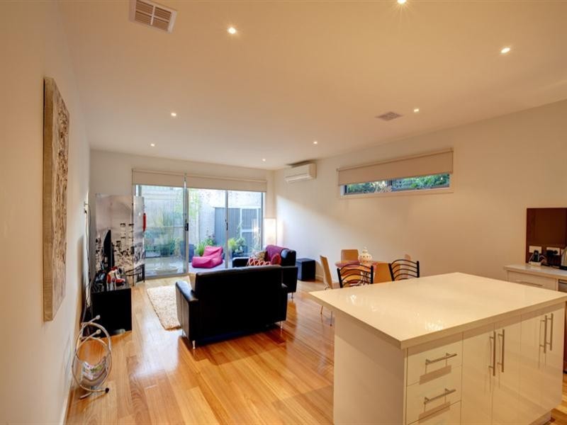 120A Como Parade West, Parkdale VIC 3195