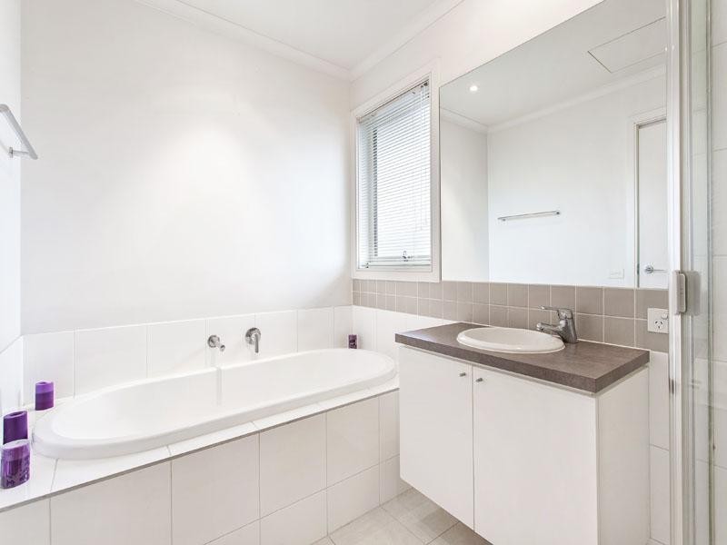 4 Augusta Square, Heatherton VIC 3202