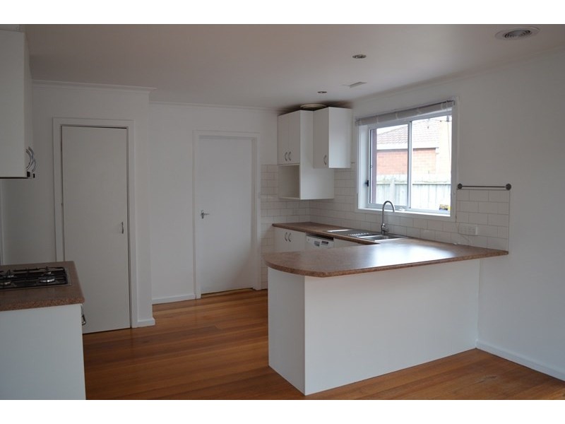 5 Cronin Court, Cheltenham VIC 3192