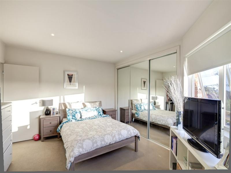 16 Ward Street, Cheltenham VIC 3192