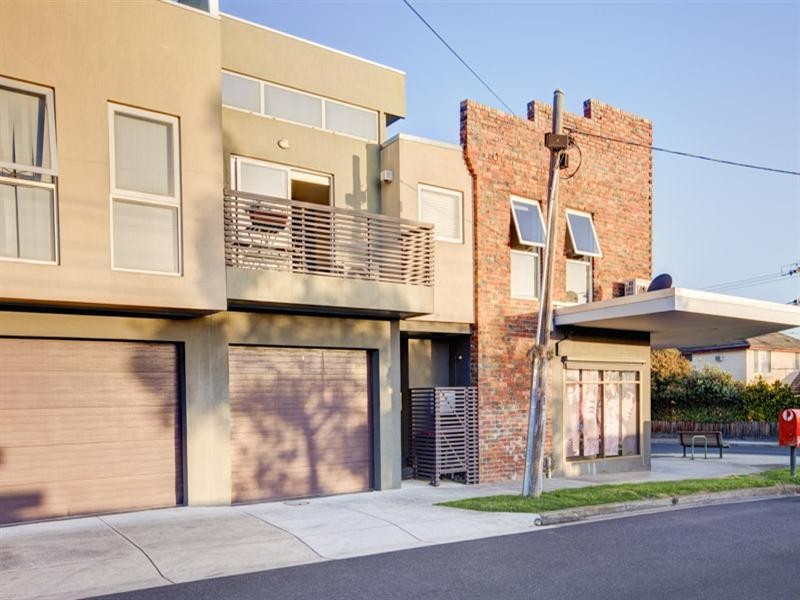 16 Ward Street, Cheltenham VIC 3192