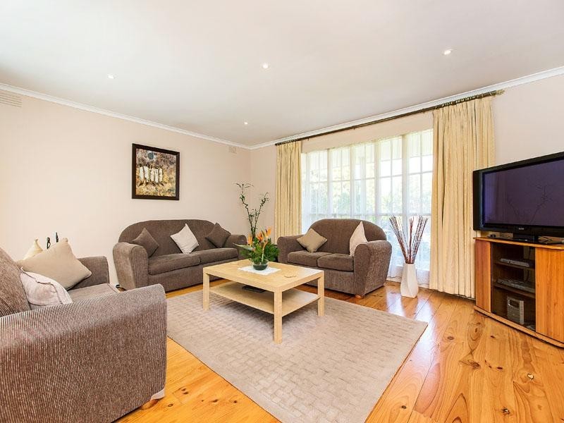 4 Shannon Court, Dingley Village VIC 3172