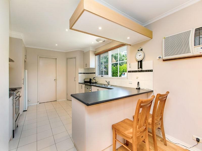 4 Shannon Court, Dingley Village VIC 3172