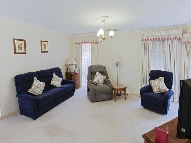 2/3 Nursery Court, Dingley Village VIC 3172