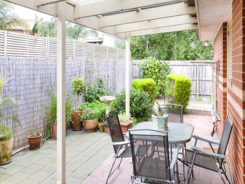 2/3 Nursery Court, Dingley Village VIC 3172