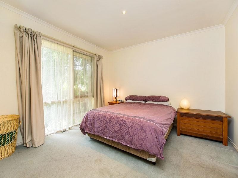 2/1 Barker Street, Cheltenham VIC 3192